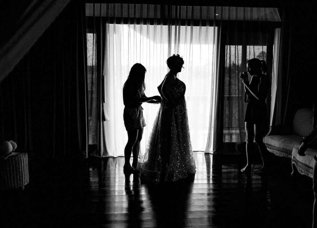 bride getting ready in Bali silhouette